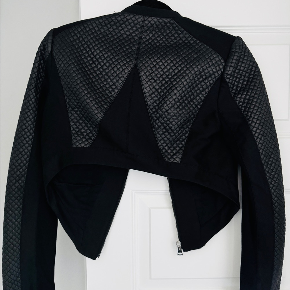 Stylish Black Quilted Women's Jacket